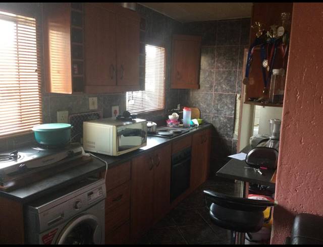 2 BEDROOM TOWNHOUSE FOR SALE IN BRAMLEY VIEW